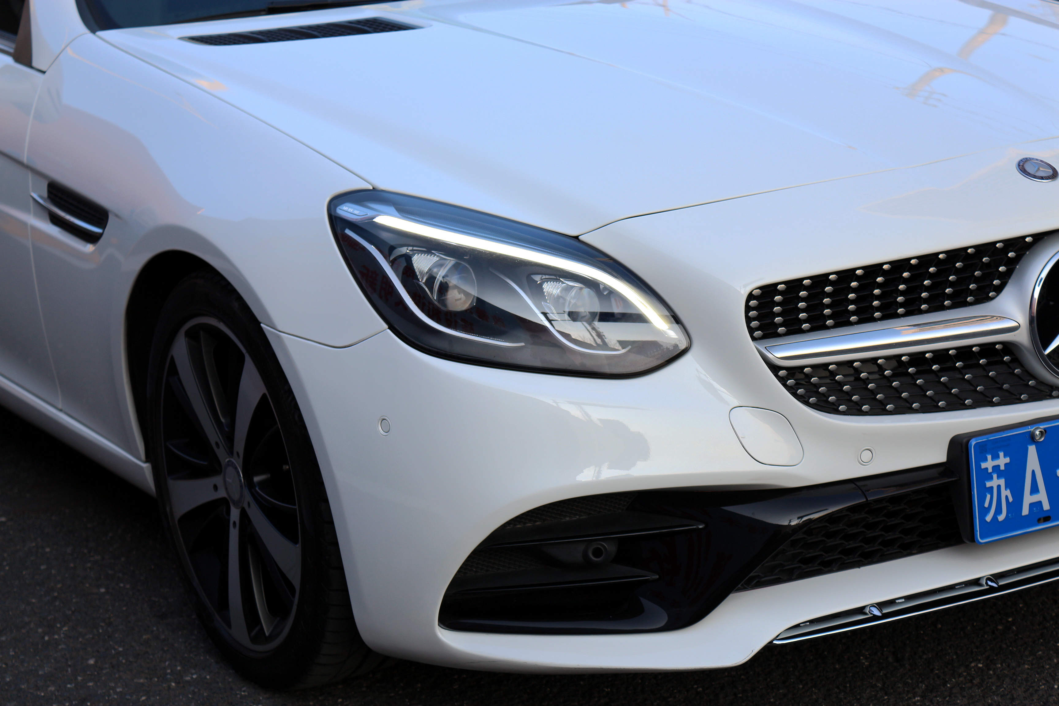 Mercedes-Benz SLC Class 2017 car image #13