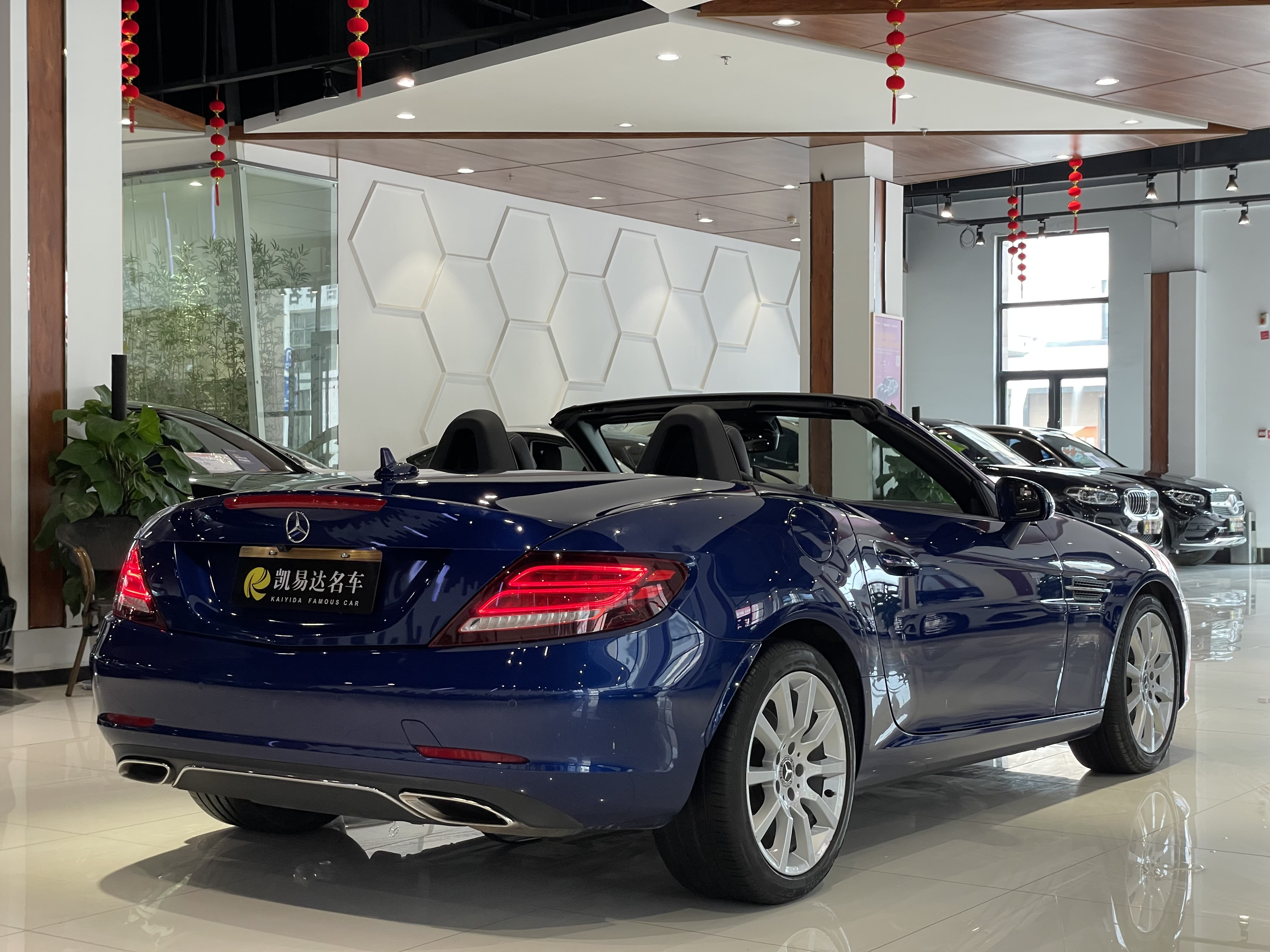 Mercedes-Benz SLC Class 2019 #13 Mercedes-Benz SLC Class 2019 car image #13