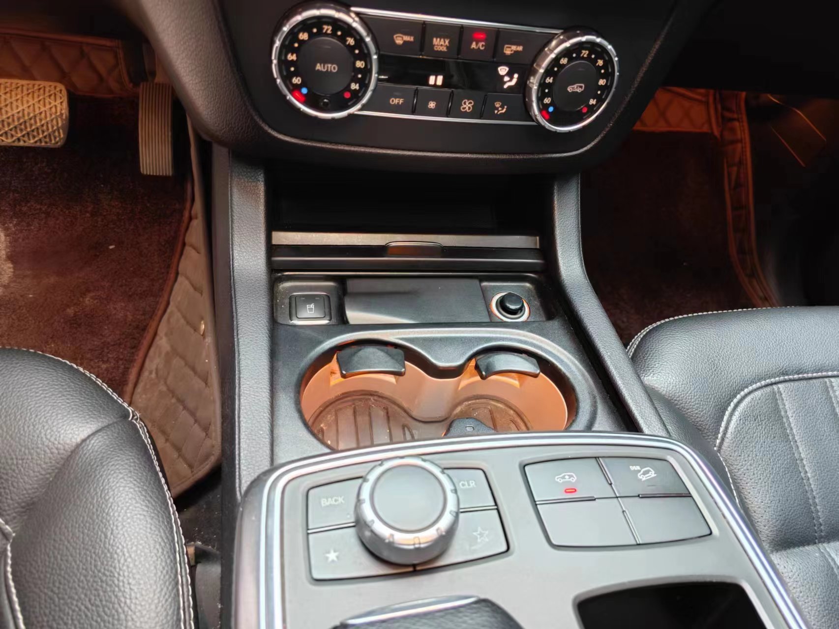 Mercedes-Benz GL Class 2016 immagine di auto #13