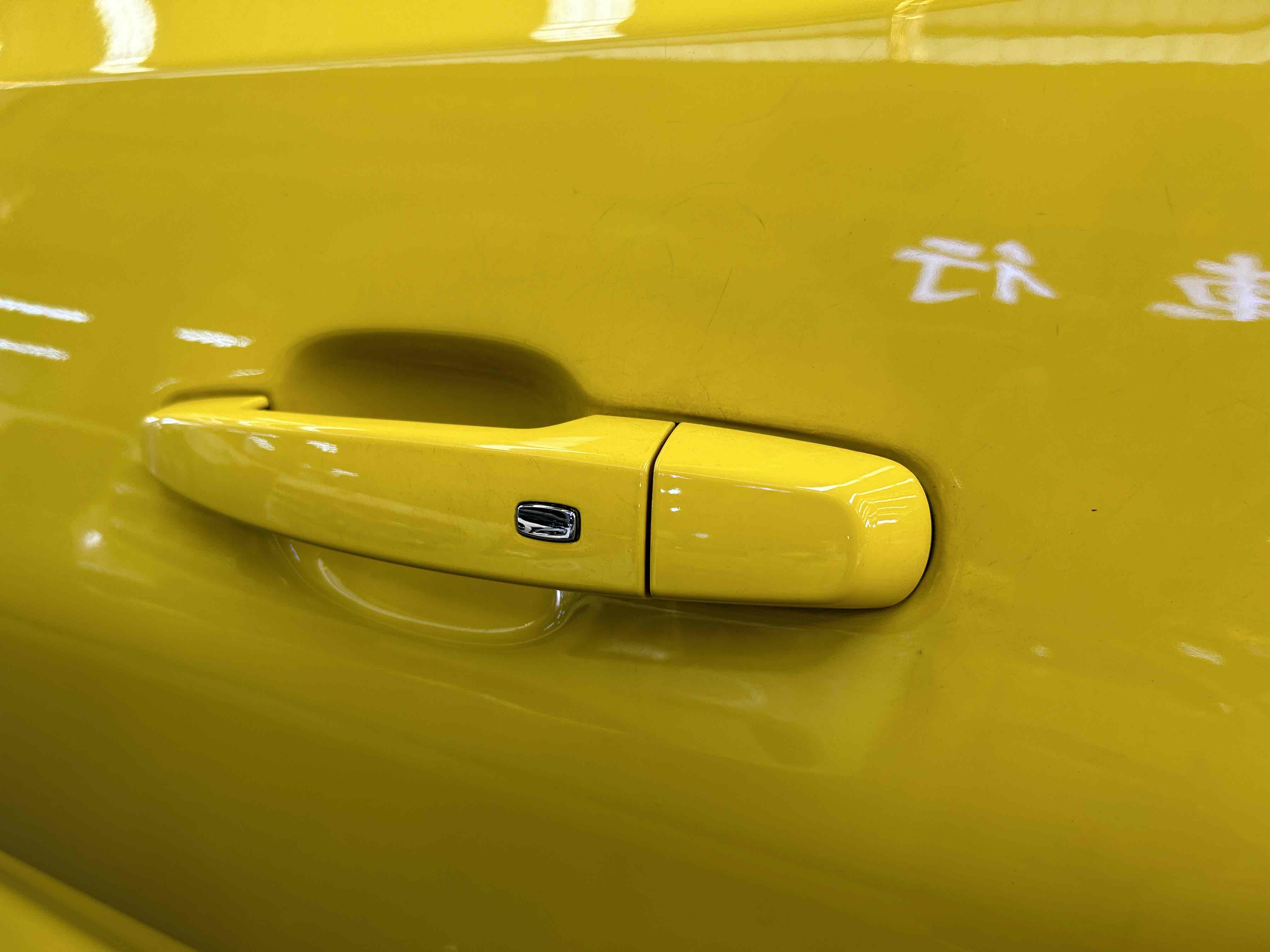 Chevrolet Camaro 2018 imagem de carro #13