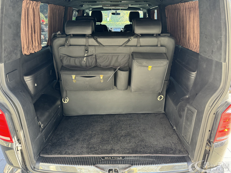 Volkswagen Caravelle 2017 car image #13