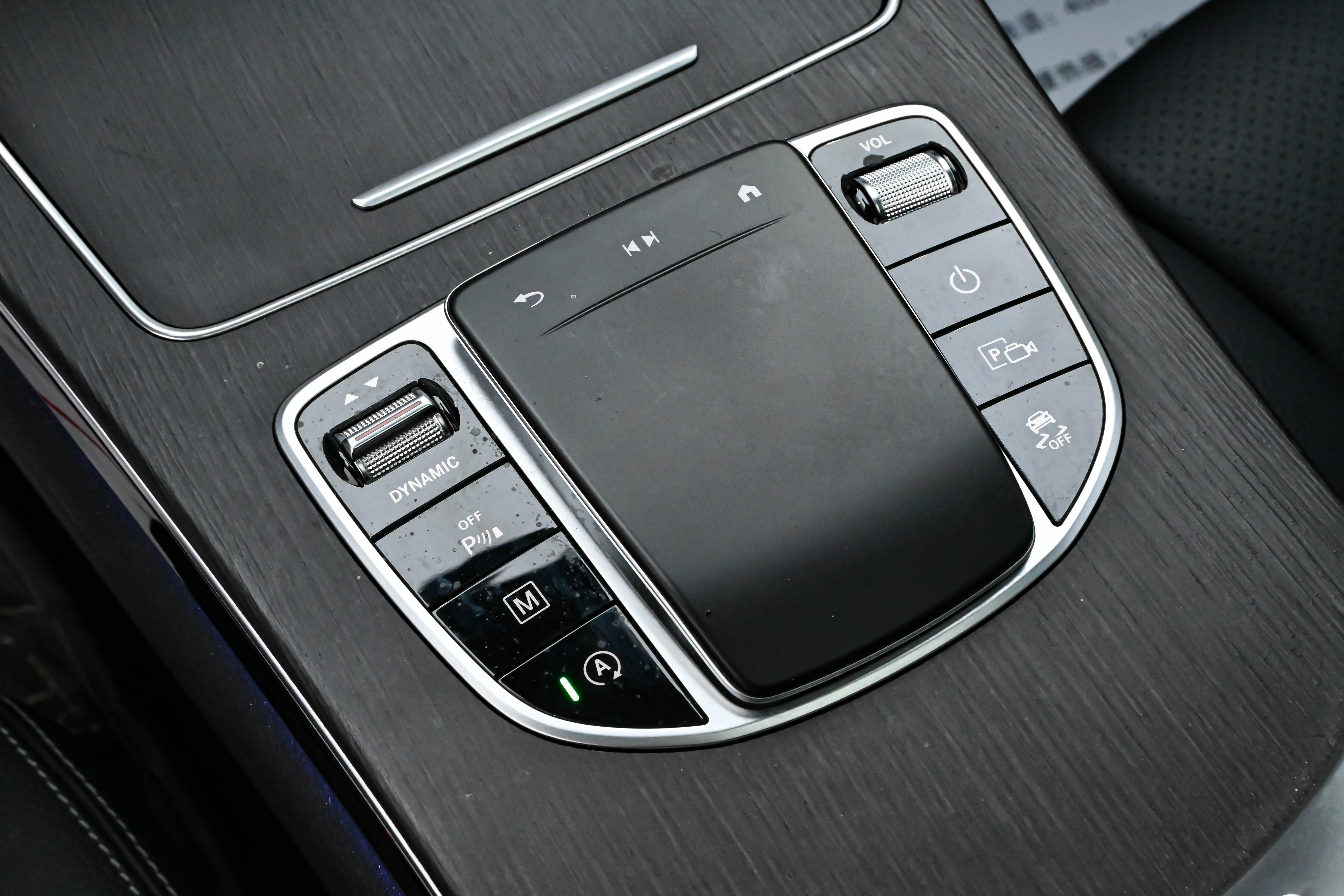 Mercedes-Benz GLC Coupe 2021 immagine di auto #13