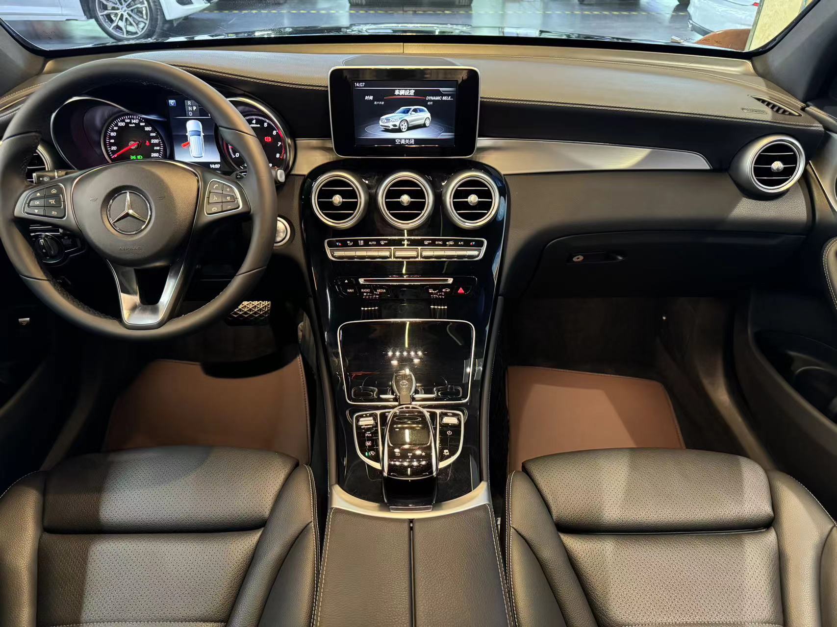 Mercedes-Benz GLC Coupe 2018 car image #13