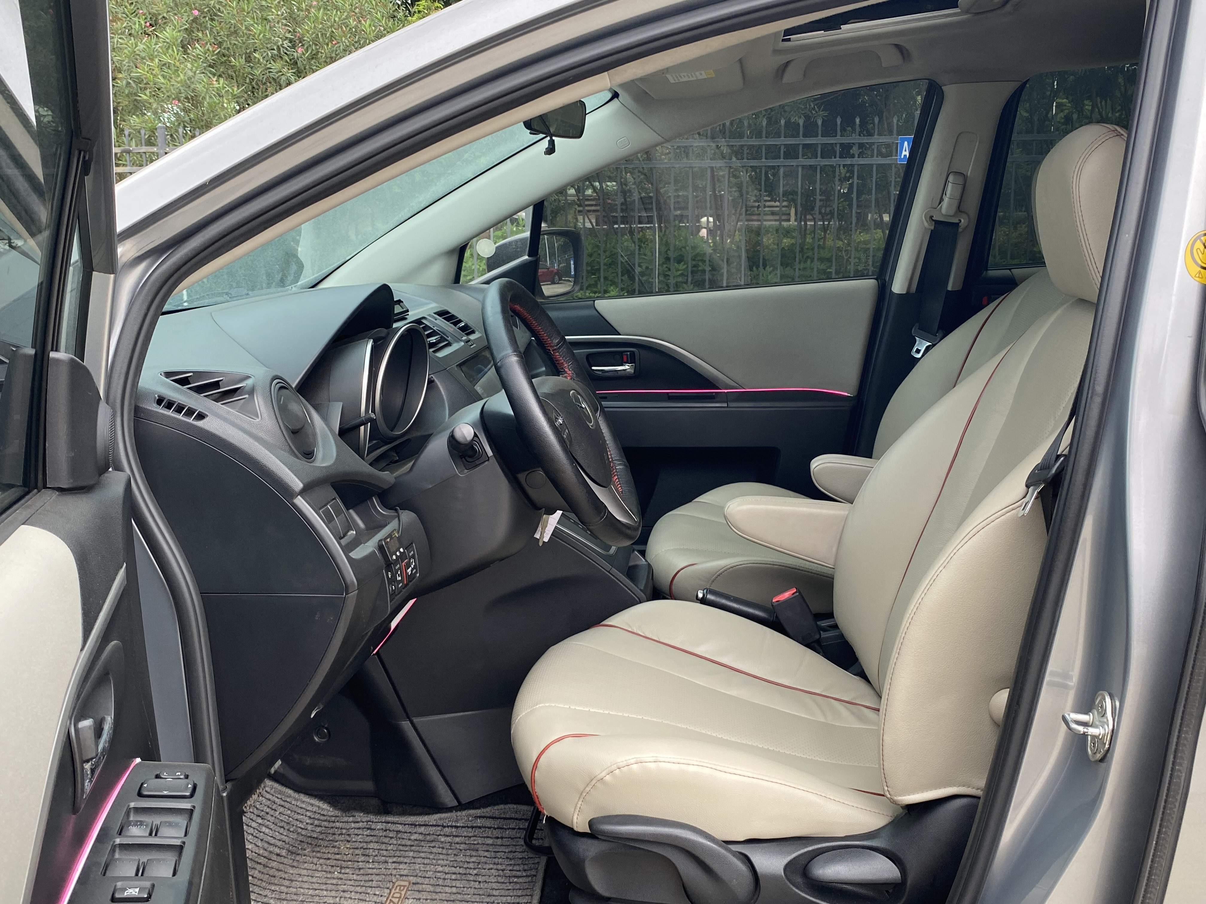 Mazda 5 2013 image de voiture #13