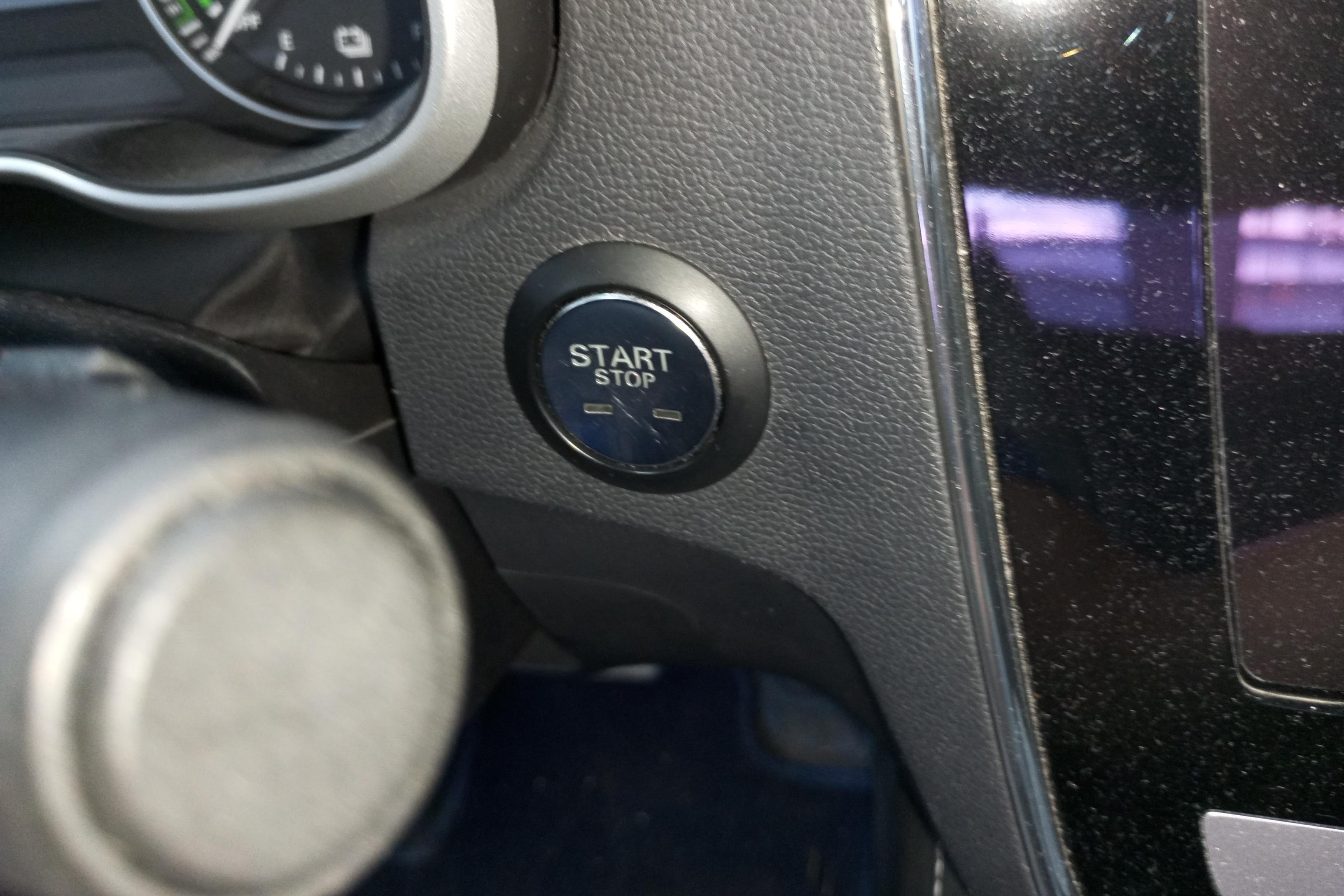 MG EZS Electric 2019 car image #13