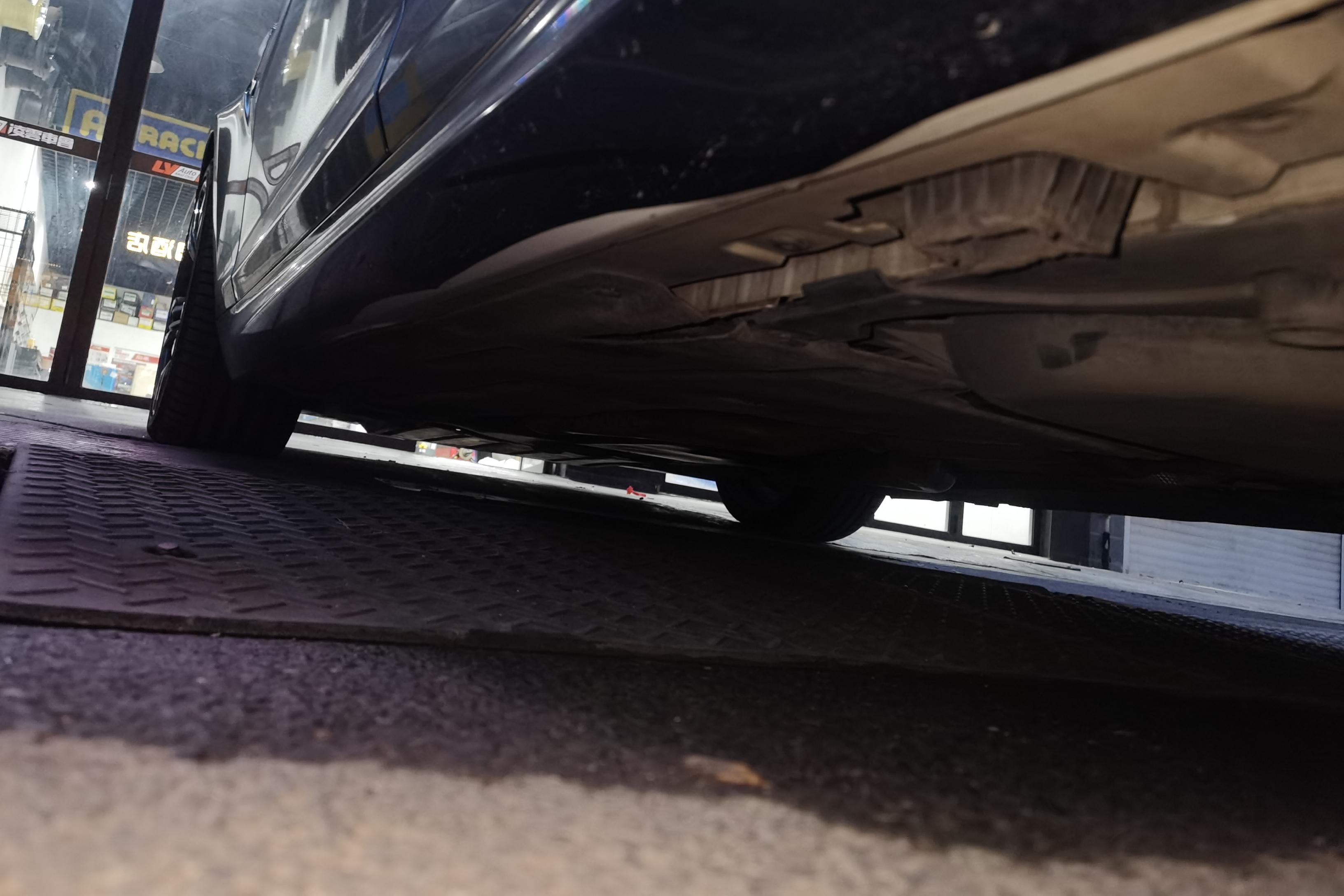 BMW M6 2014 изображение автомобиля #13