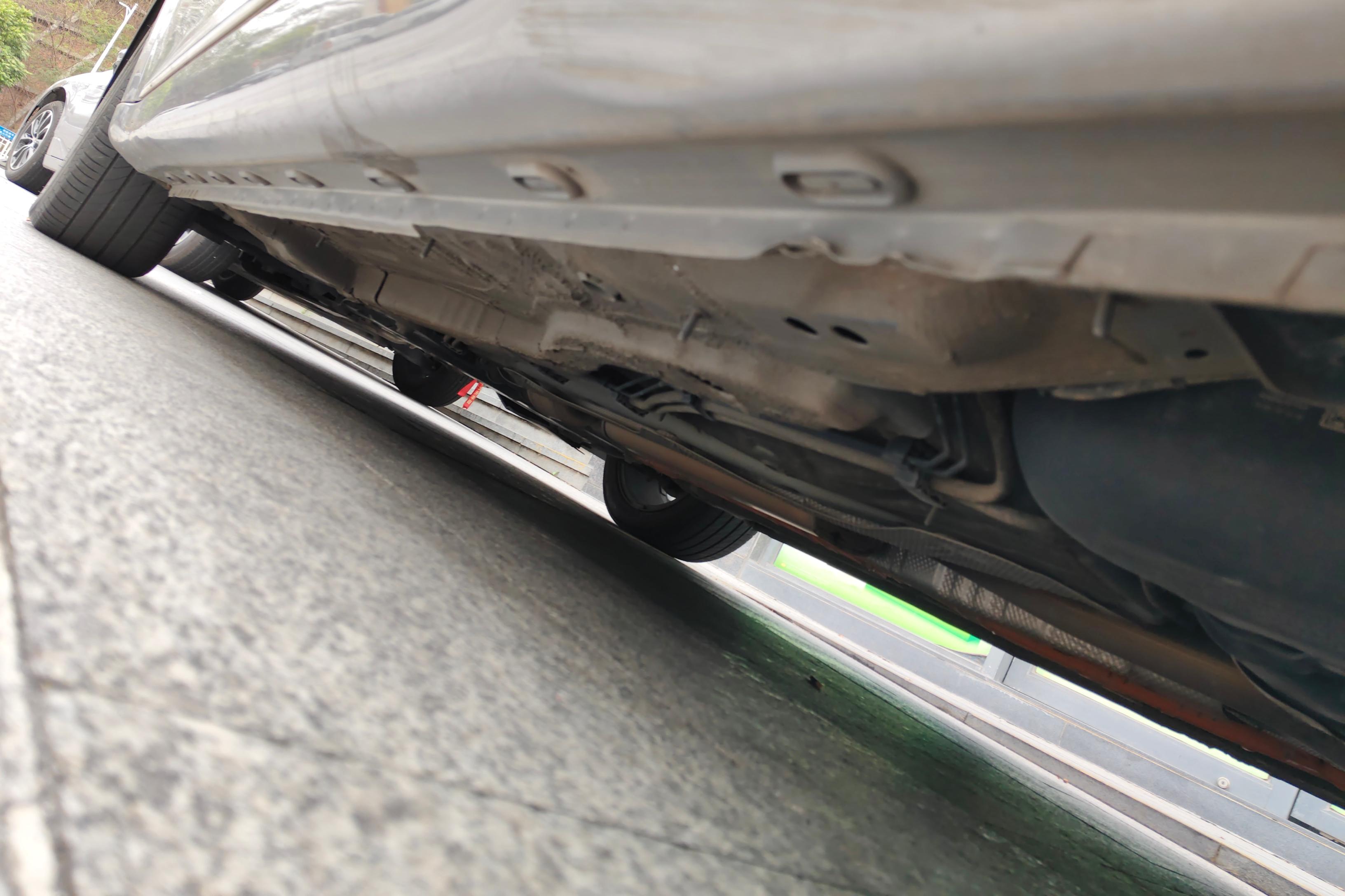 MG 6 New Energy 2019 car image #13