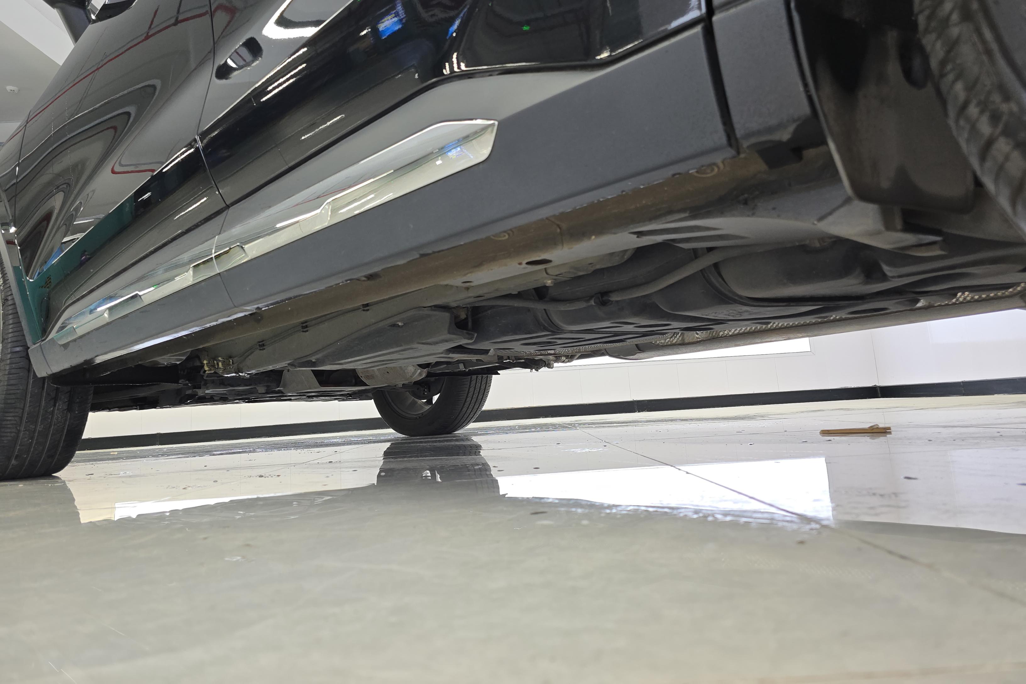 Ford Equator 2022 immagine di auto #13