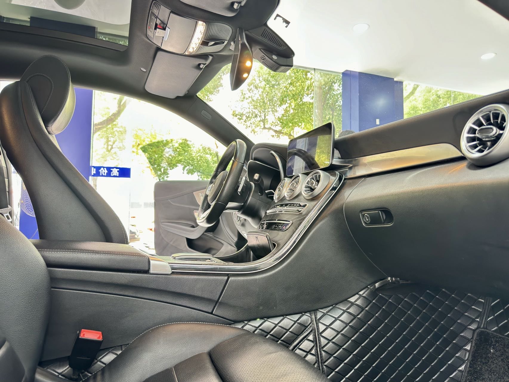 Mercedes-Benz C Class (Imported) 2019 car image #13