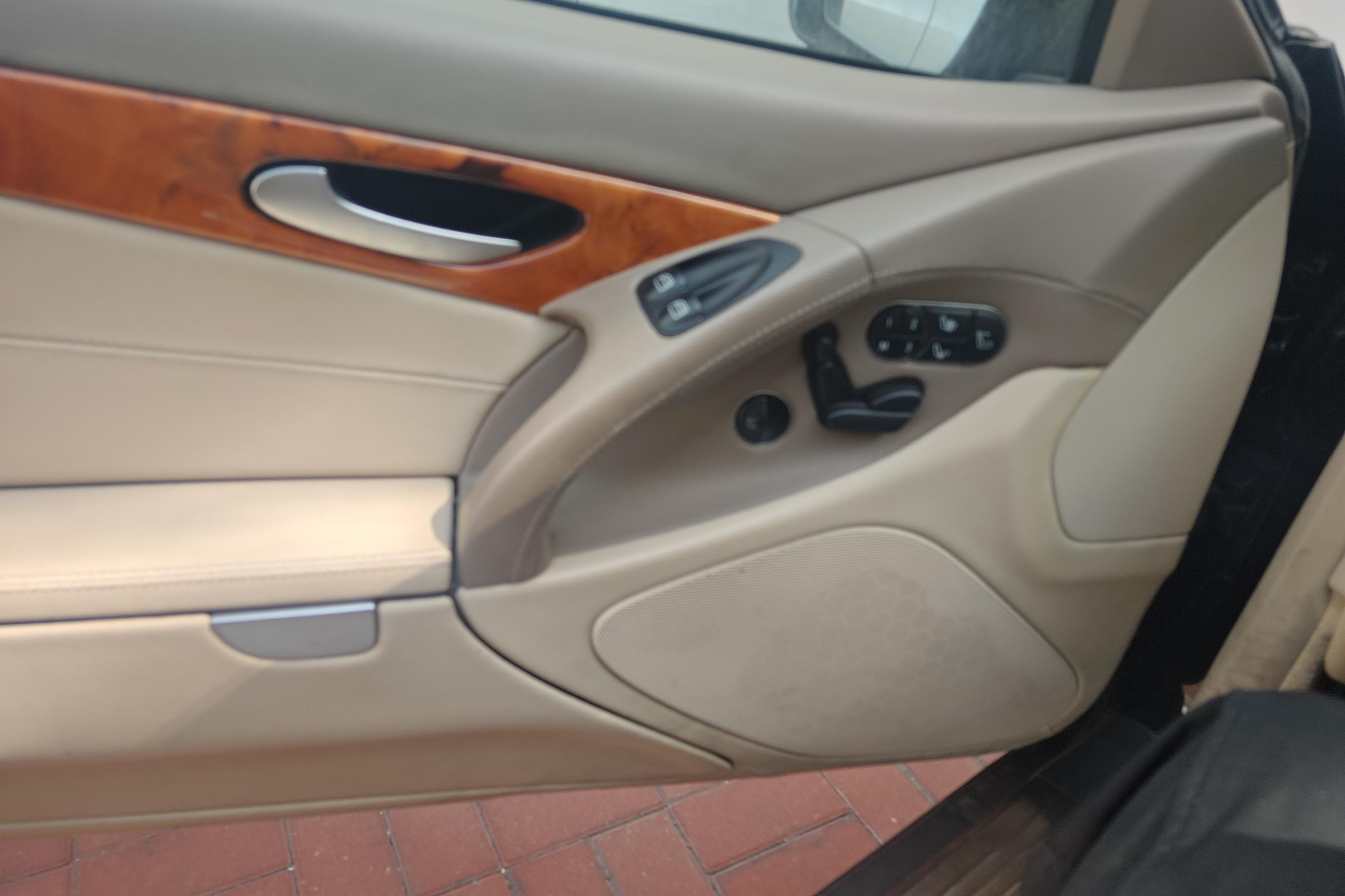 Mercedes-Benz SL Class 2010 #13 Mercedes-Benz SL Class 2010 car image #13