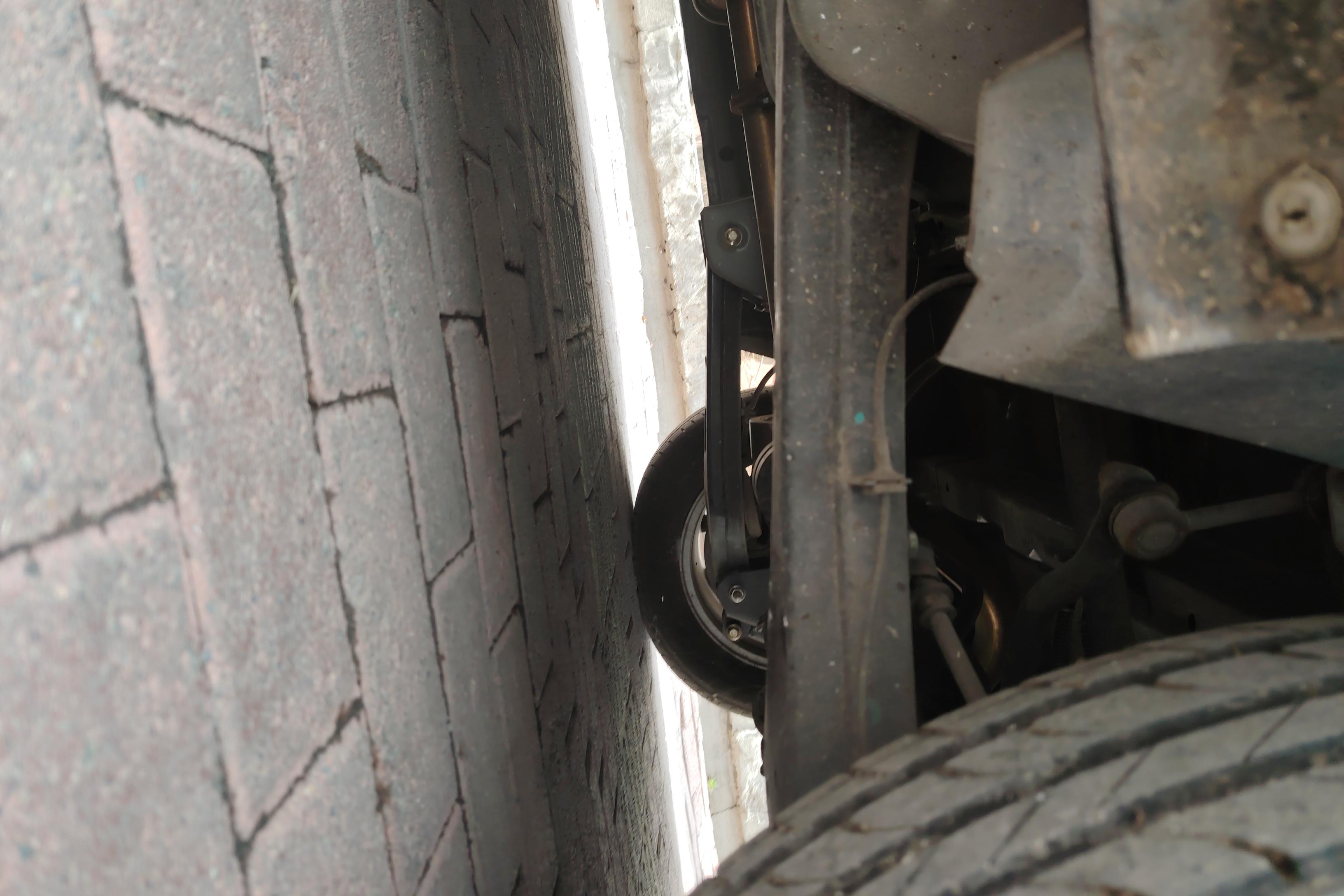 Forthing Lingzhi PLUS 2023 car image #13