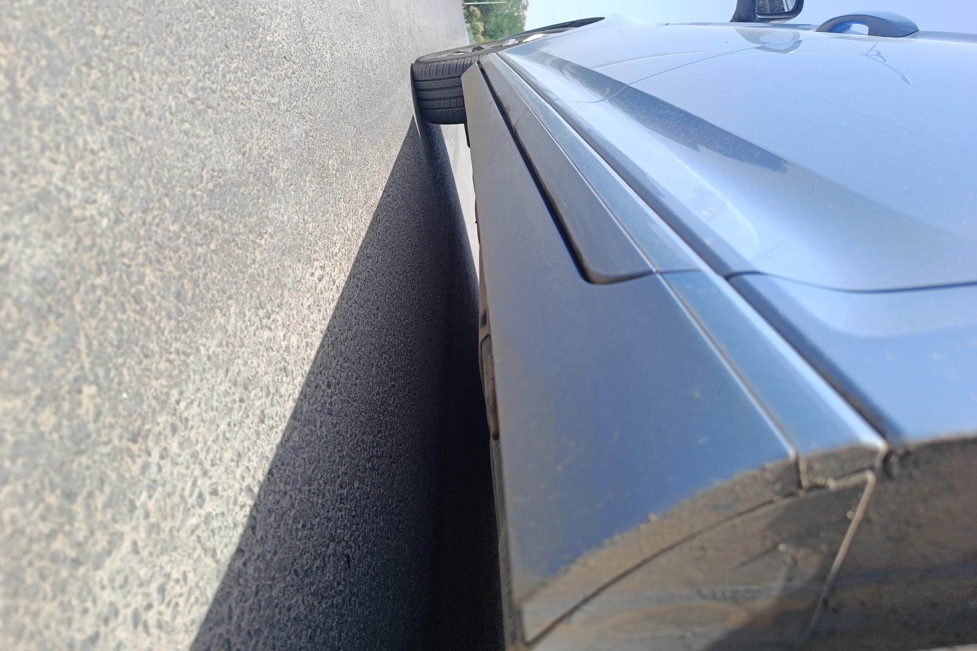 Volkswagen Passat Variant 2023 immagine di auto #13