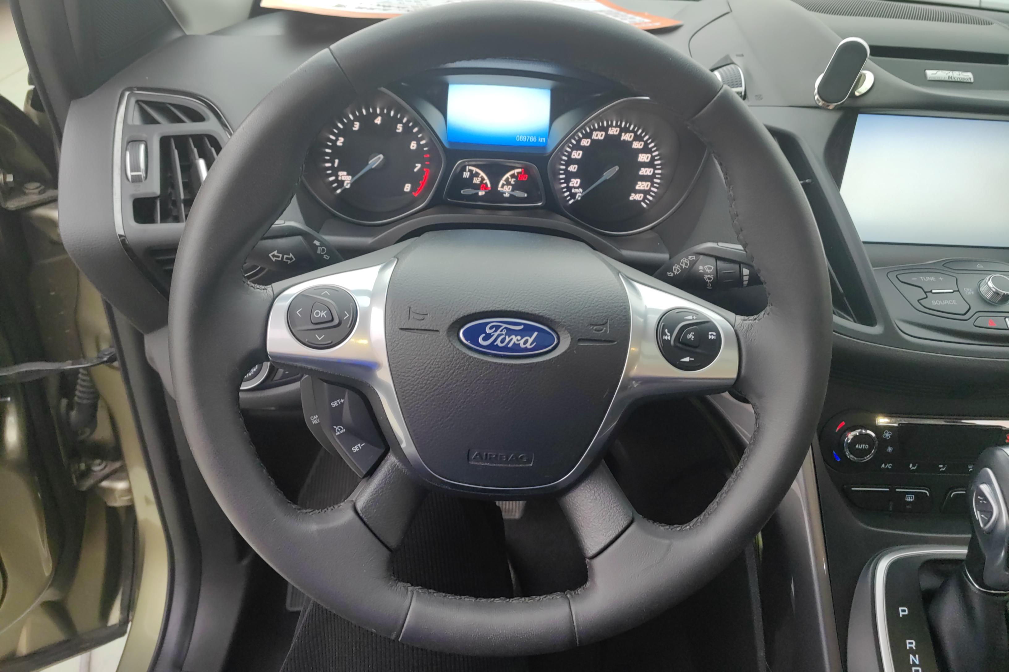Ford Kuga 2015 imagem de carro #13