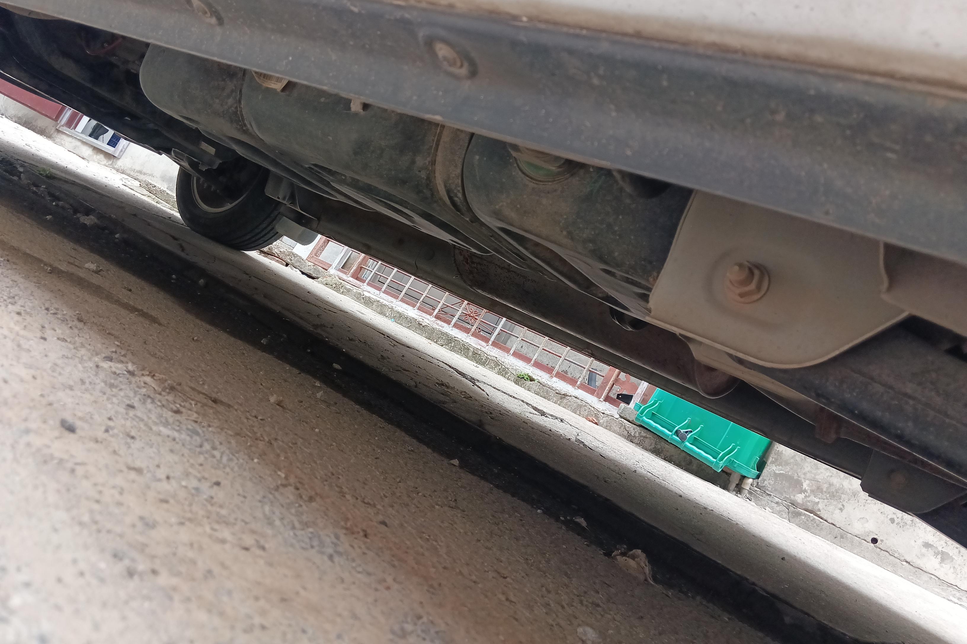 Forthing Lingzhi PLUS 2021 #13 Forthing Lingzhi PLUS 2021 car image #13