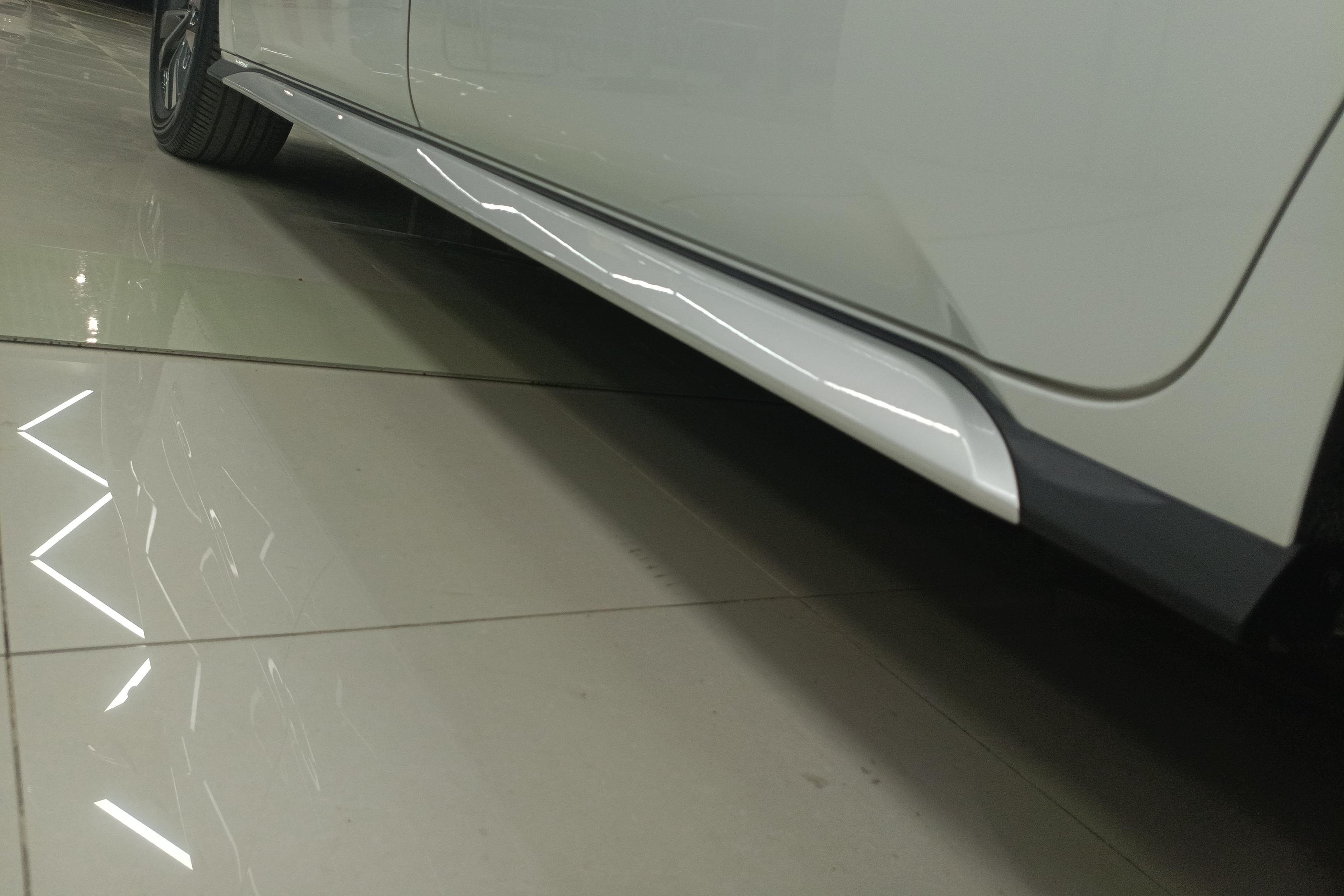 Toyota Granvia 2024 #13 Toyota Granvia 2024 car image #13