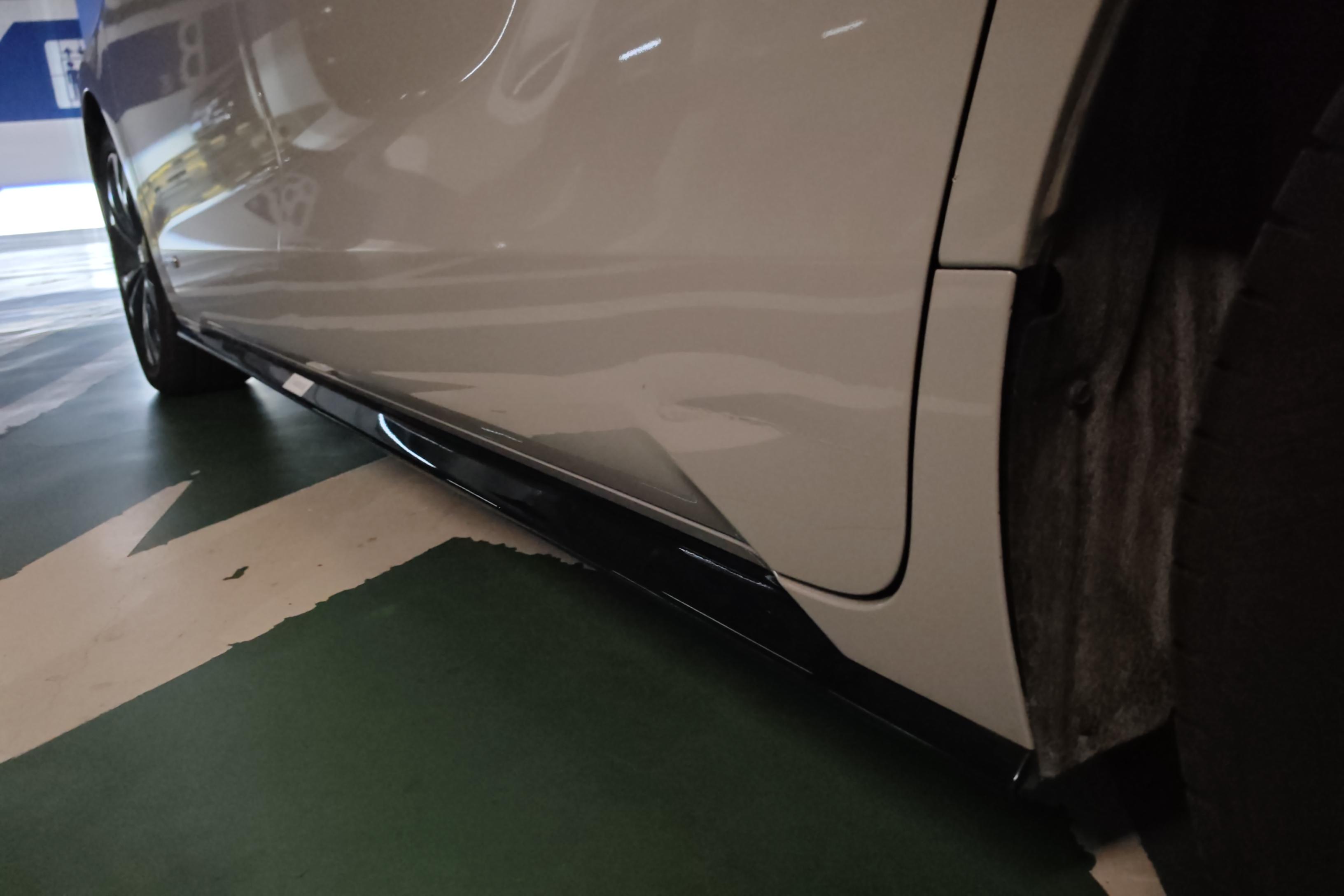 Toyota Granvia 2023 car image #13