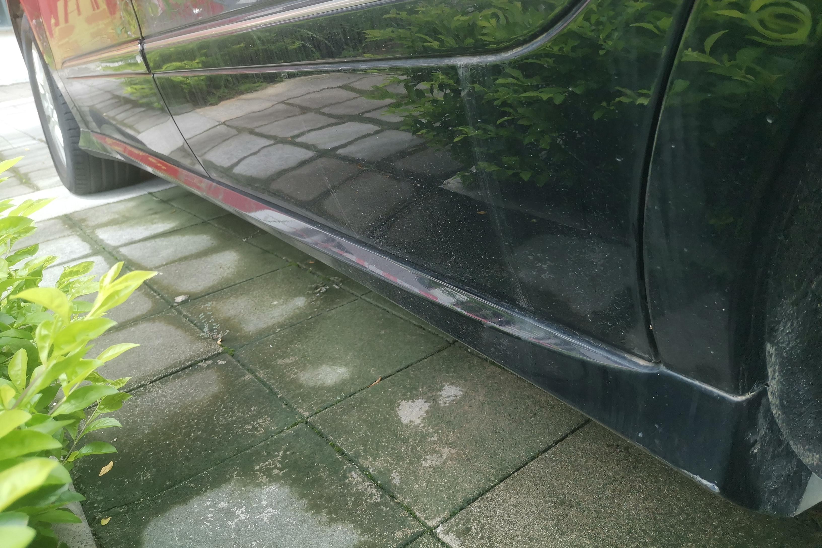 Mercedes-Benz R Class 2011 car image #13