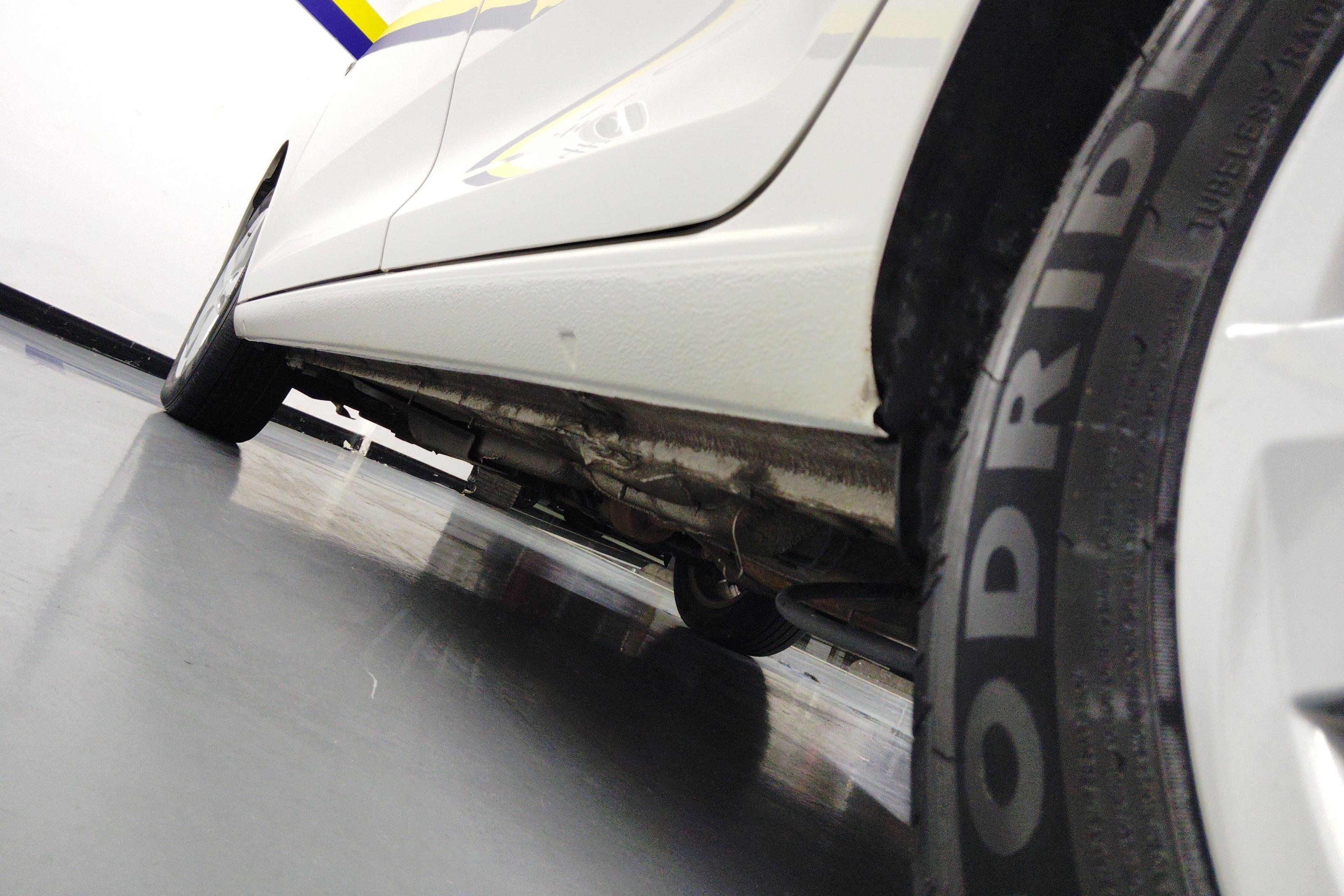 Skoda Rapid Spaceback 2016 car image #13