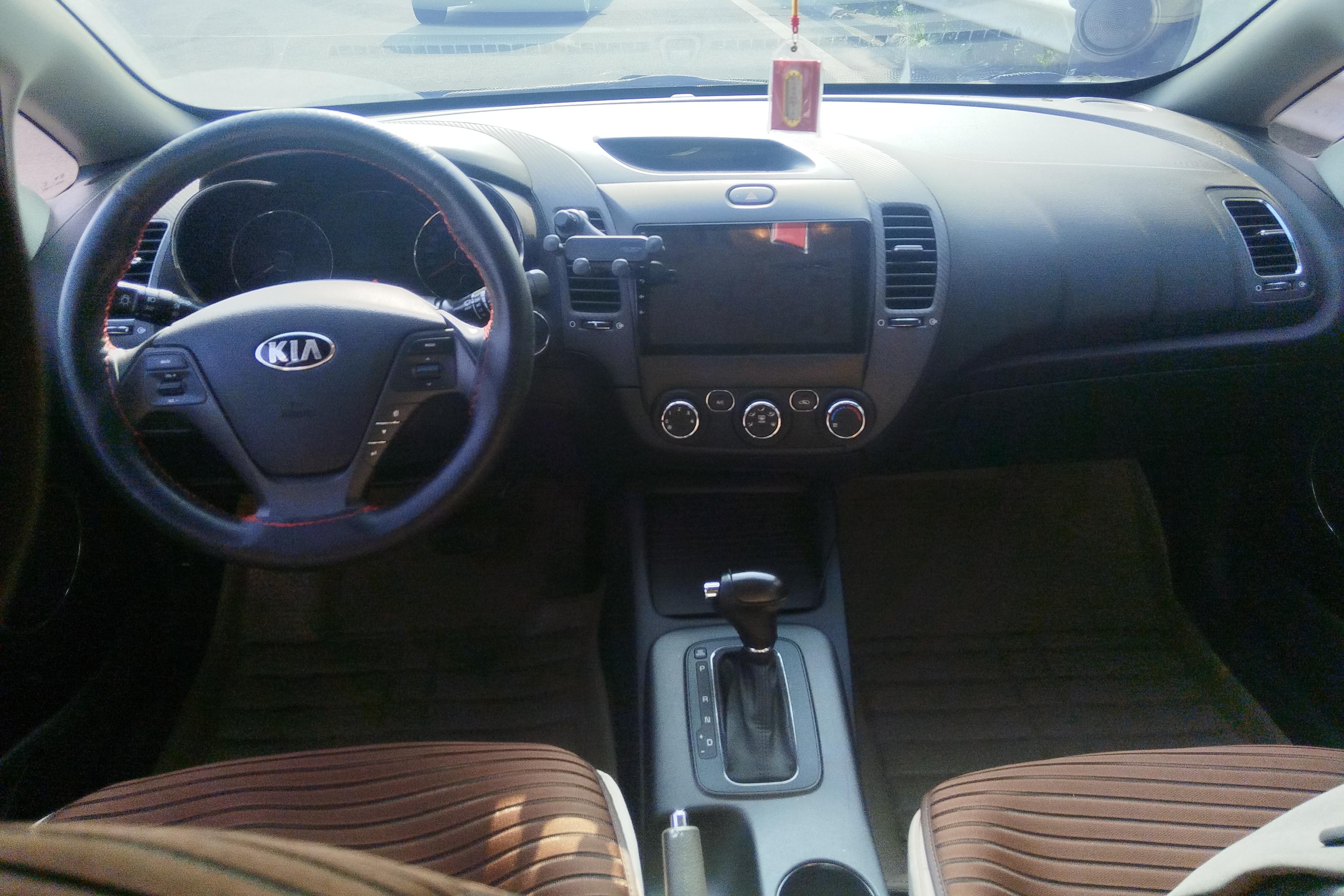 Kia Forte Koup 2014 car image #13