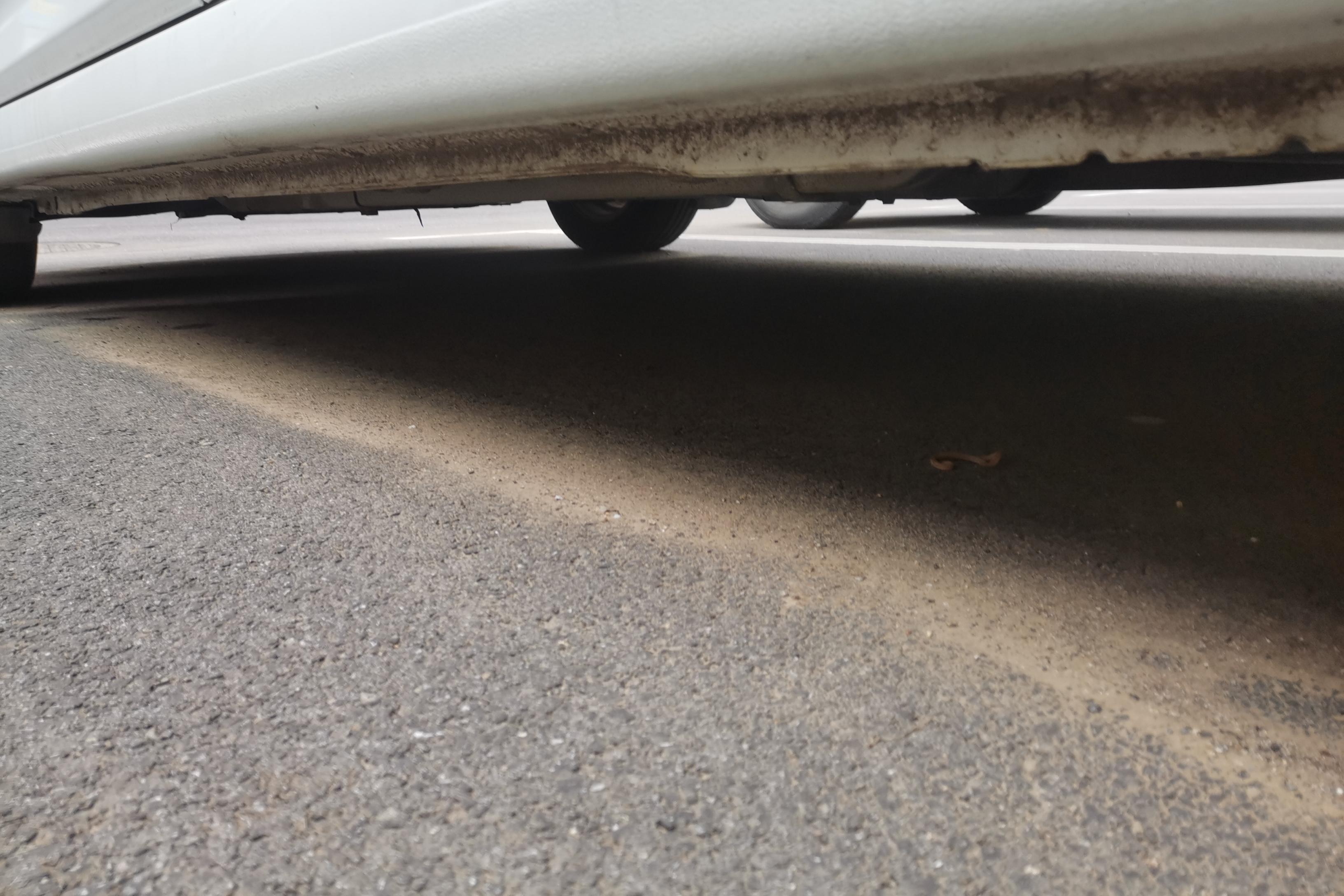 Hyundai Reina 2015 car image #13