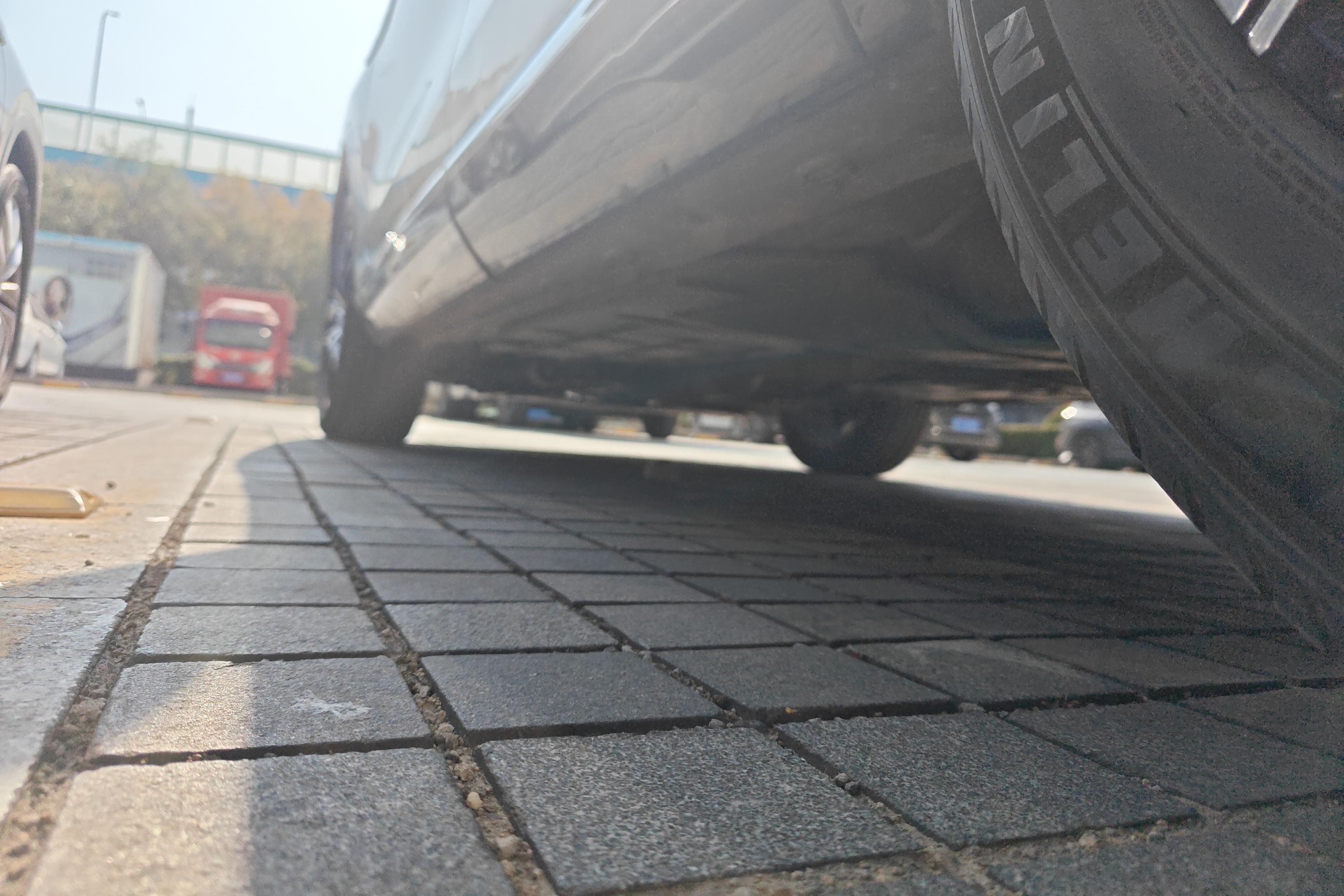 Roewe RX9 2023 imagen de coche #13