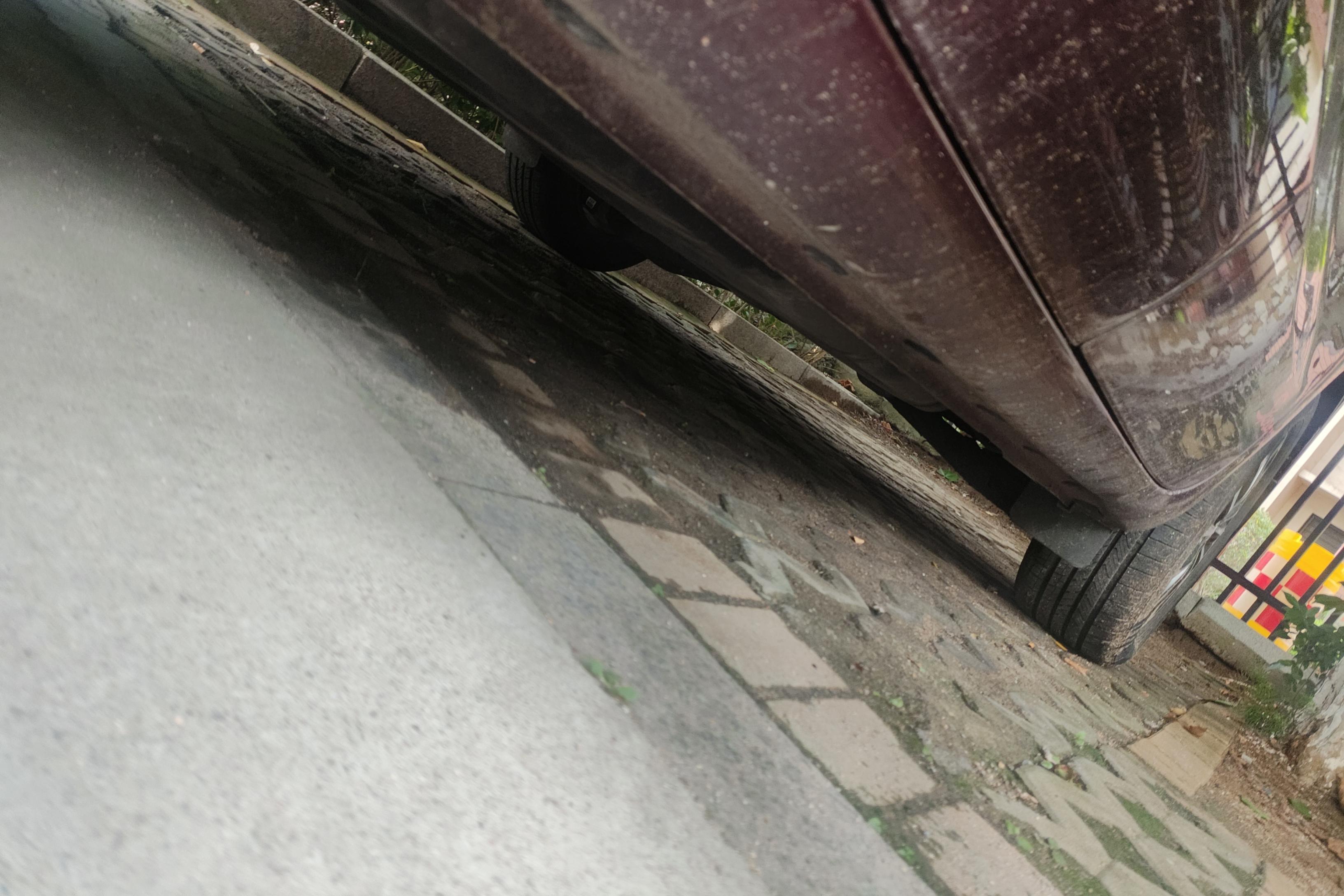 Kia Carnival 2016 изображение автомобиля #13