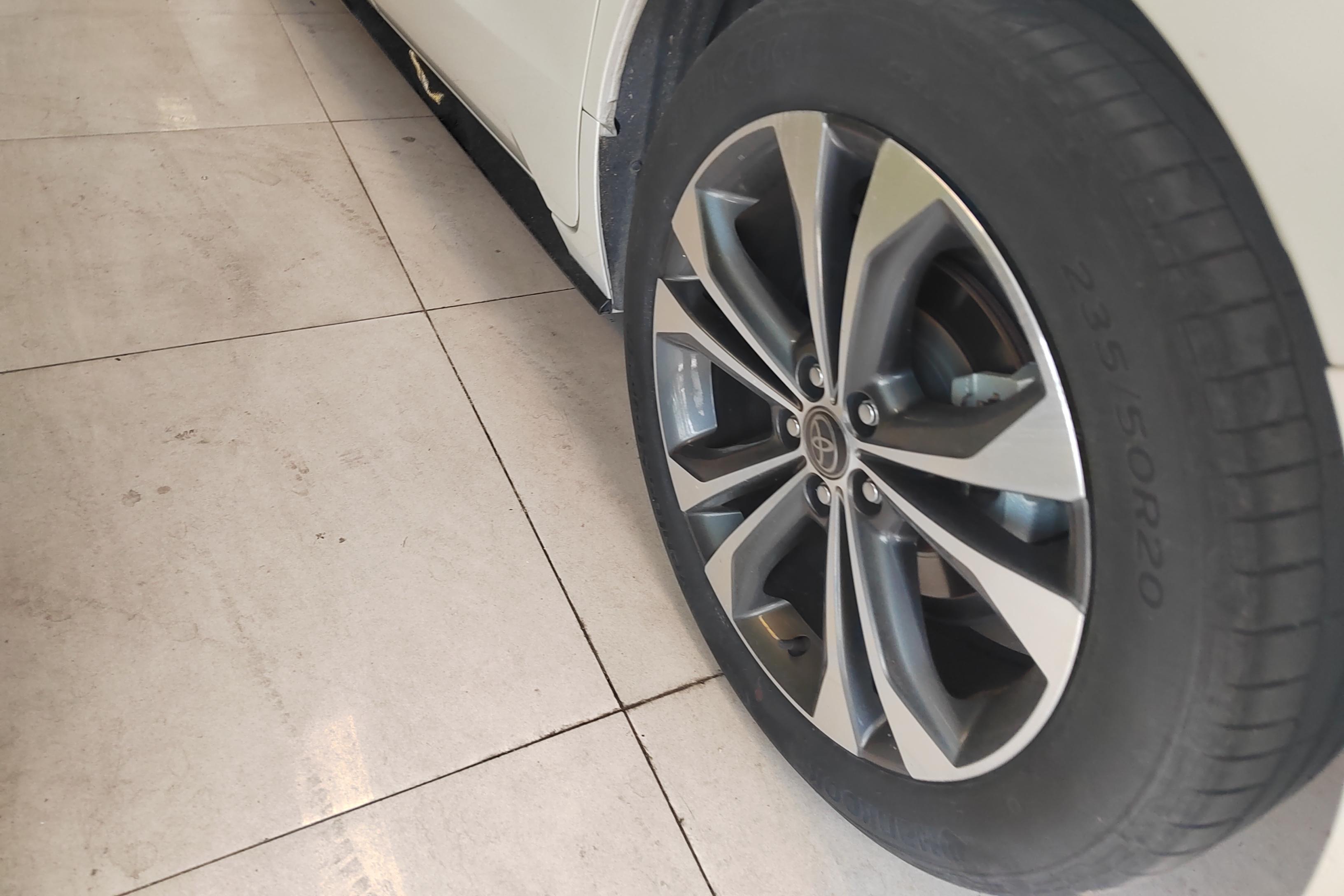 Toyota Granvia 2023 #13 Toyota Granvia 2023 immagine di auto #13