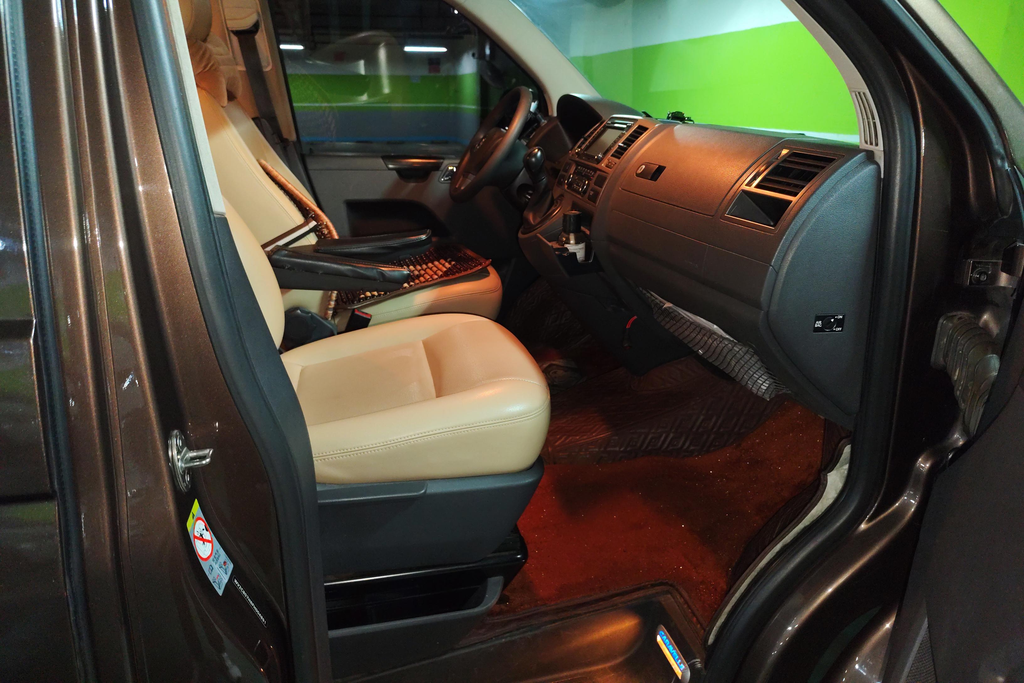 Volkswagen Caravelle 2015 #13 Volkswagen Caravelle 2015 car image #13