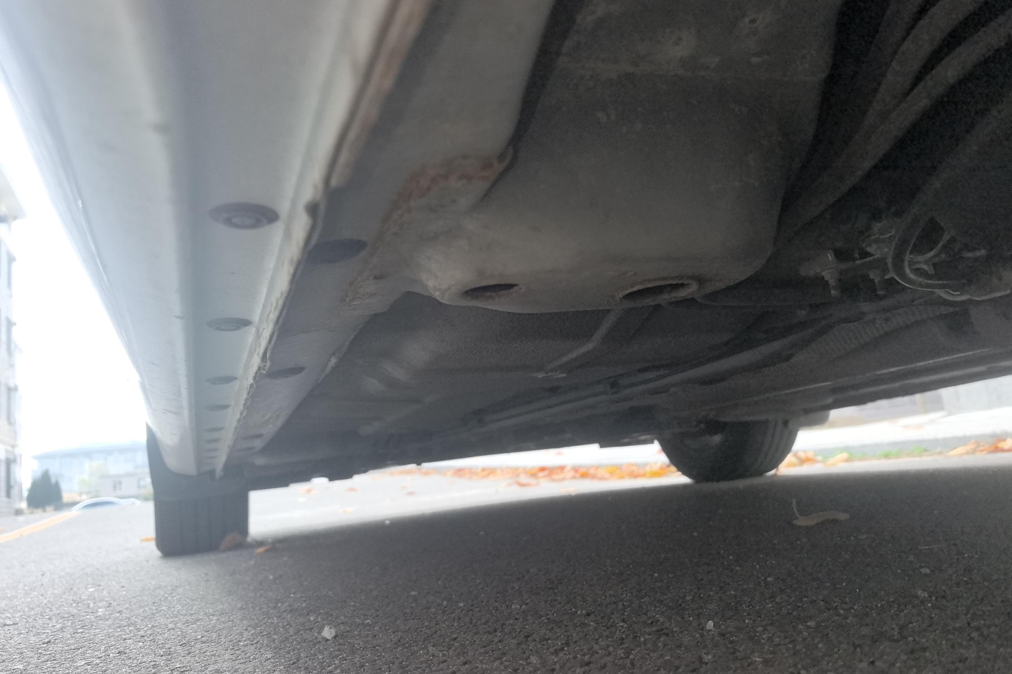 Roewe 360 2017 изображение автомобиля #13