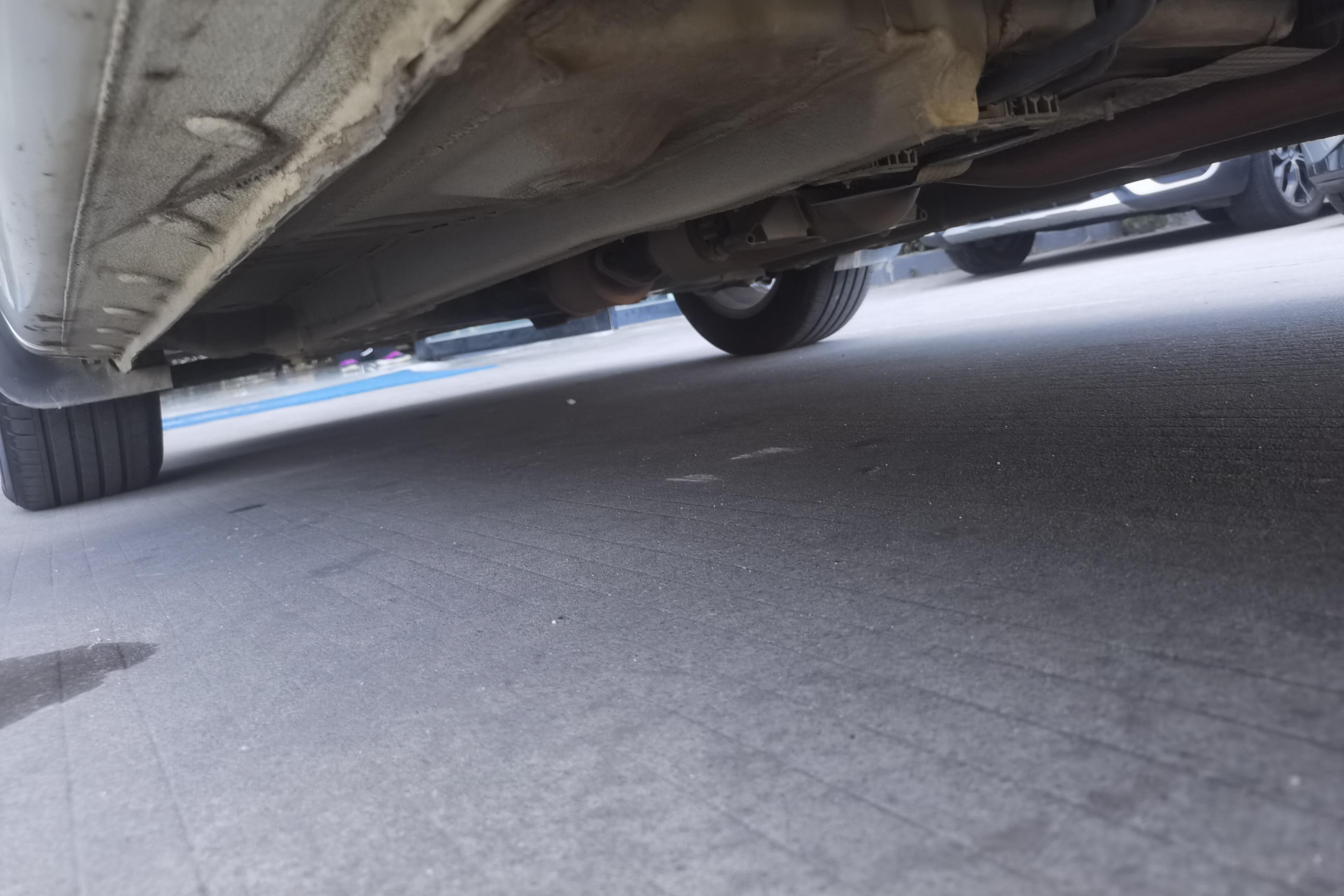 GEELY Vision 2021 car image #13