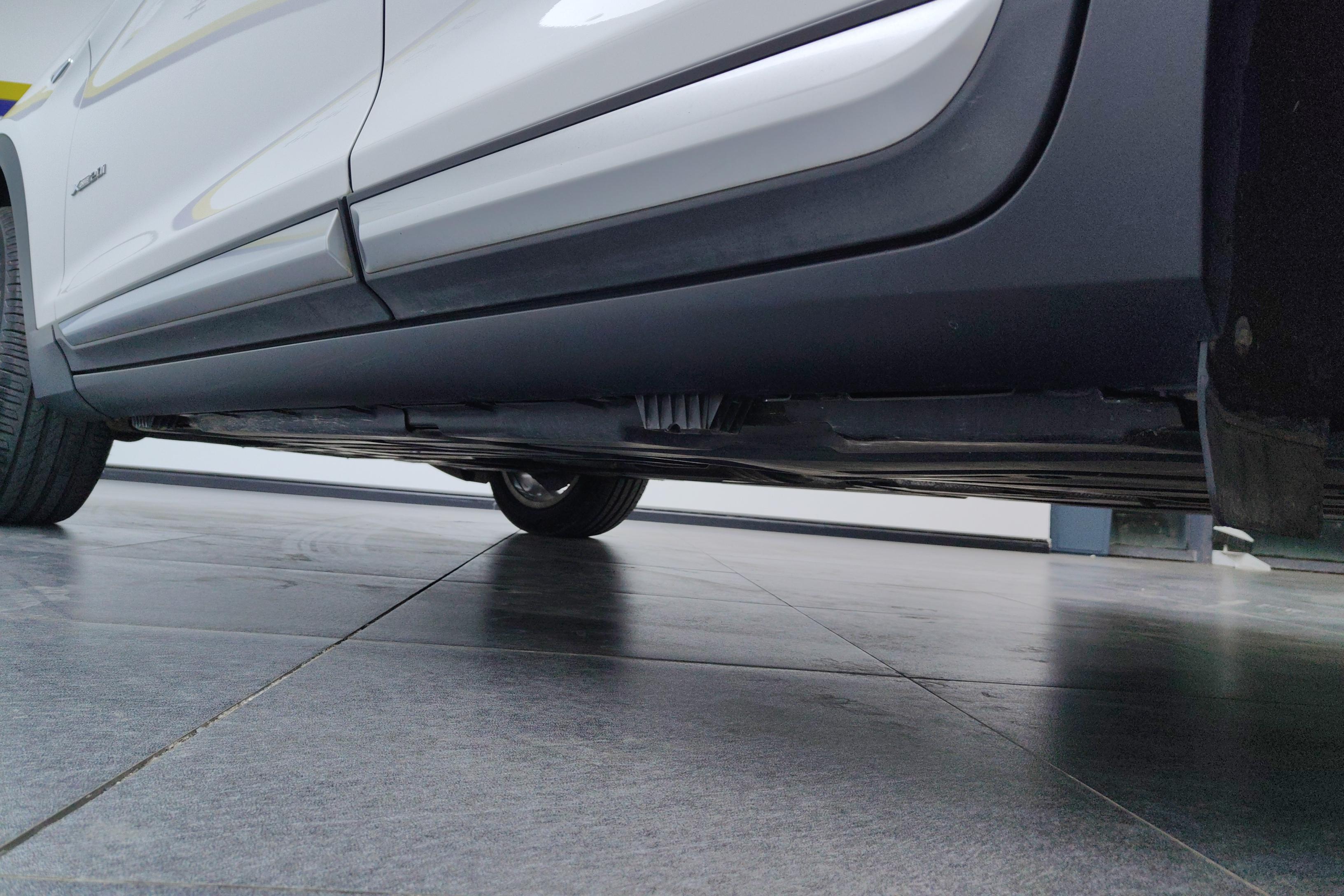 BMW X4 M40i 2018 #13 BMW X4 M40i 2018 car image #13