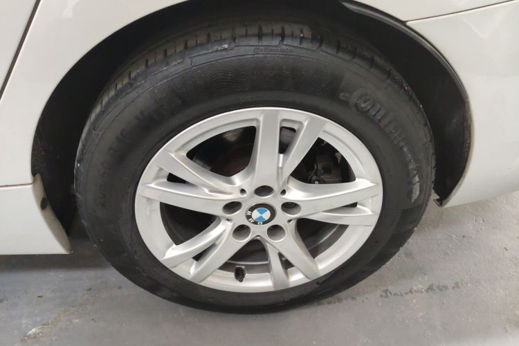 BMW 2 Series Gran Tourer 2015 car image #13