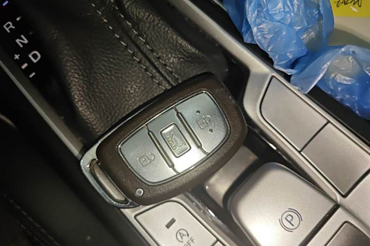 Hyundai Tucson (Imported) 2019 car image #13