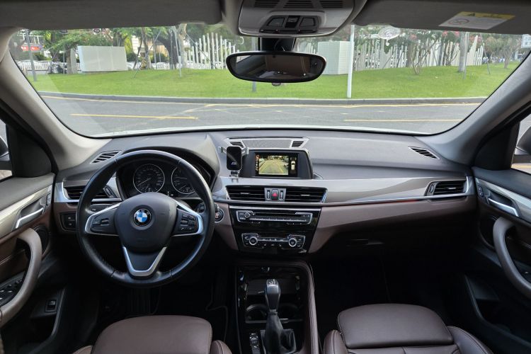 BMW X1 M35Li 2017 car image #13