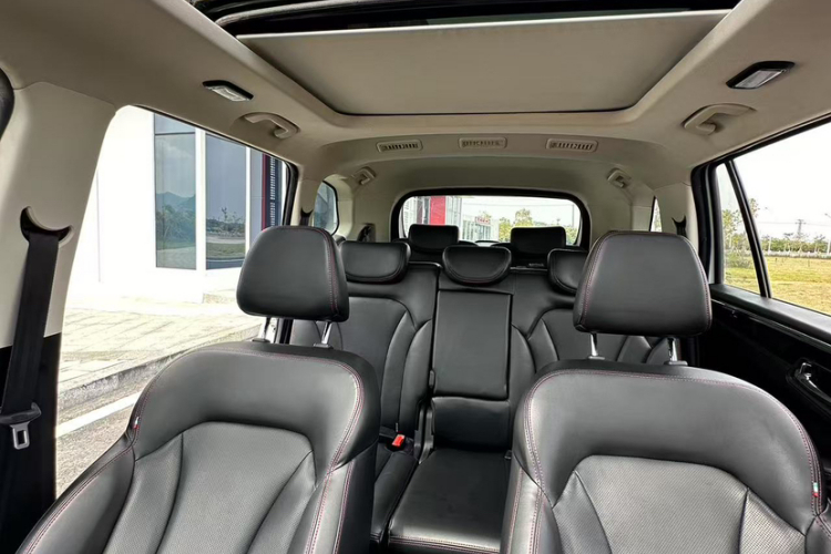 SWM斯威汽车 SWM斯威G01FF 2020 #13 SWM斯威汽车 SWM斯威G01FF 2020 汽车图片 #13