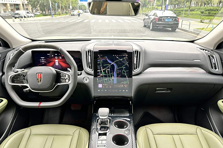 HongQi HS3 2023 car image #13