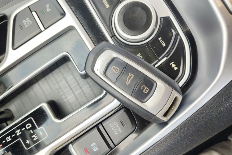 GEELY Ulion 2016 imagem de carro #13