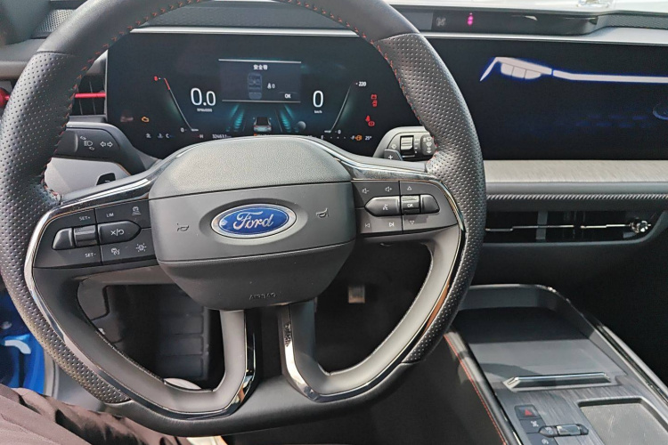 Ford Evos 2021 immagine di auto #13