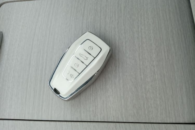 GEELY PrefaceL 2023 car image #13