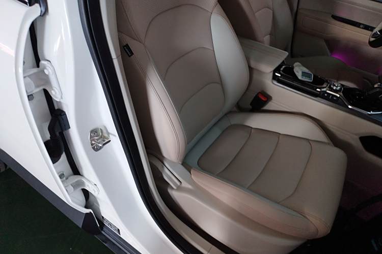 GEELY ICON 2024 car image #13