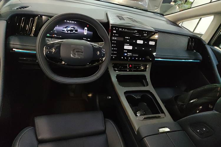 GAC Trumpchi Xiangwang M8 2025 car image #13