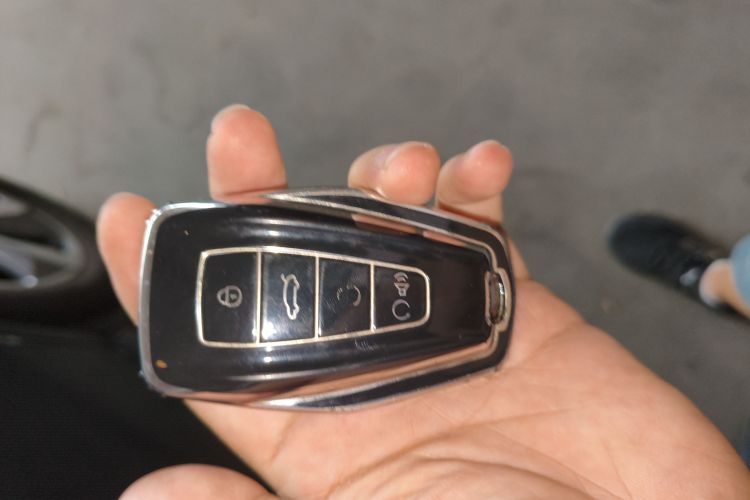 GEELY OkavangoPRO 2024 #13 GEELY OkavangoPRO 2024 car image #13