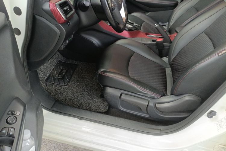 日产 蓝鸟经典 2016 汽车图片 #13