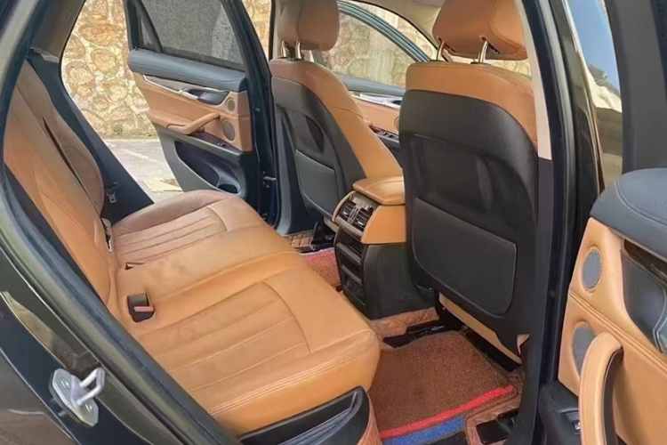 BMW X6 2016 immagine di auto #13