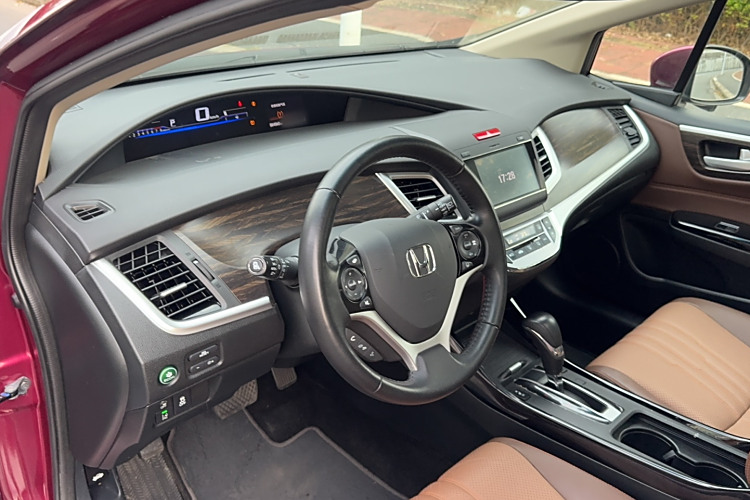 Honda Jade 2017 car image #13