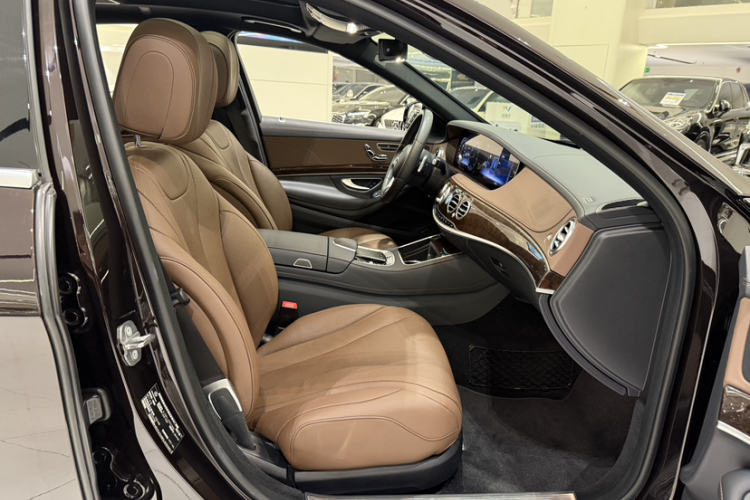 Mercedes-Benz S Class 2019 car image #13