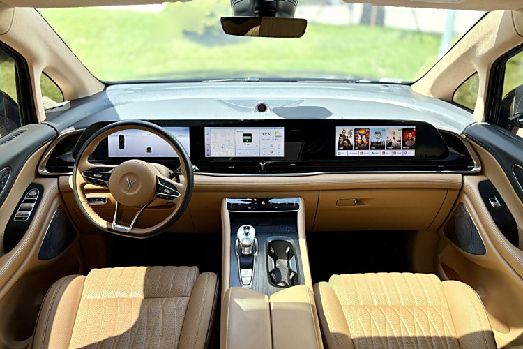 岚图汽车 岚图梦想家 2023 汽车图片 #13