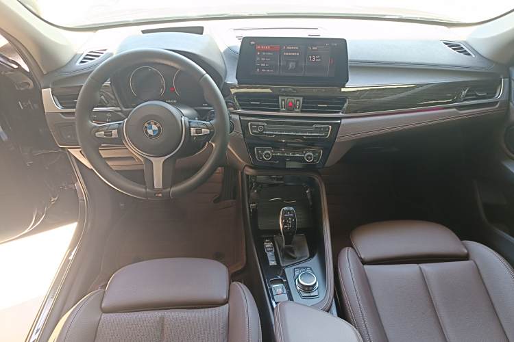 BMW X1 M35Li 2019 car image #13