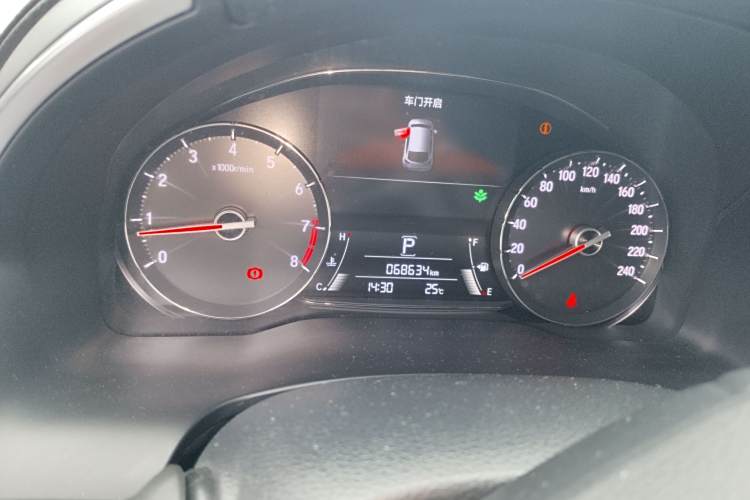 Honda Avancier 2018 صورة سيارة #13