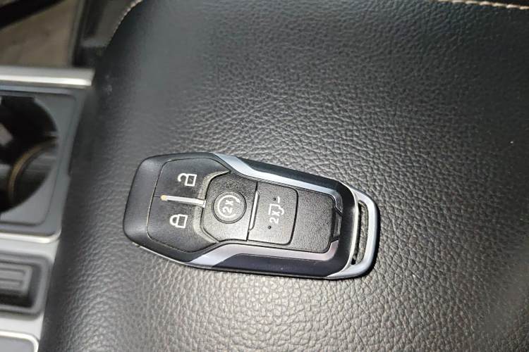 Ford F-150 Raptor 2017 #13 Ford F-150 Raptor 2017 car image #13